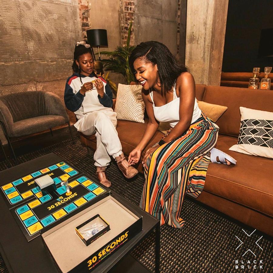 Blackbrick Sandton One Johannesburg Bagian luar foto