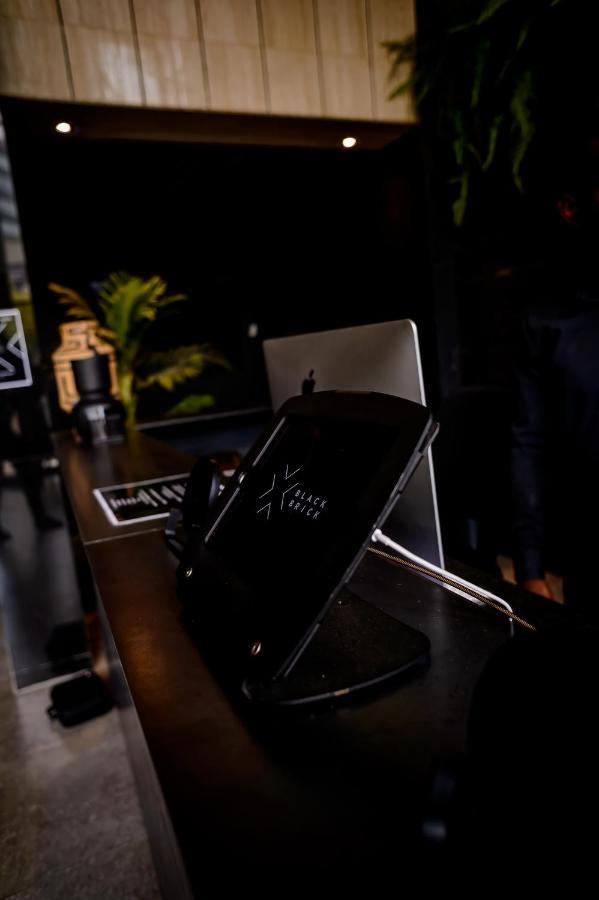 Blackbrick Sandton One Johannesburg Bagian luar foto