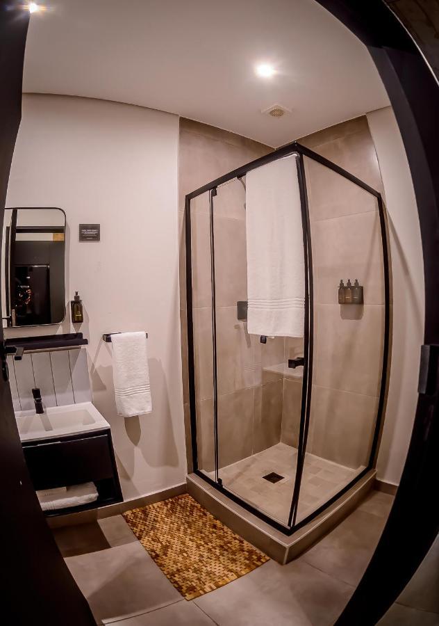 Blackbrick Sandton One Johannesburg Bagian luar foto