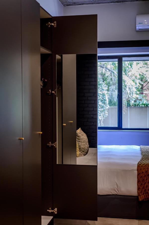 Blackbrick Sandton One Johannesburg Bagian luar foto