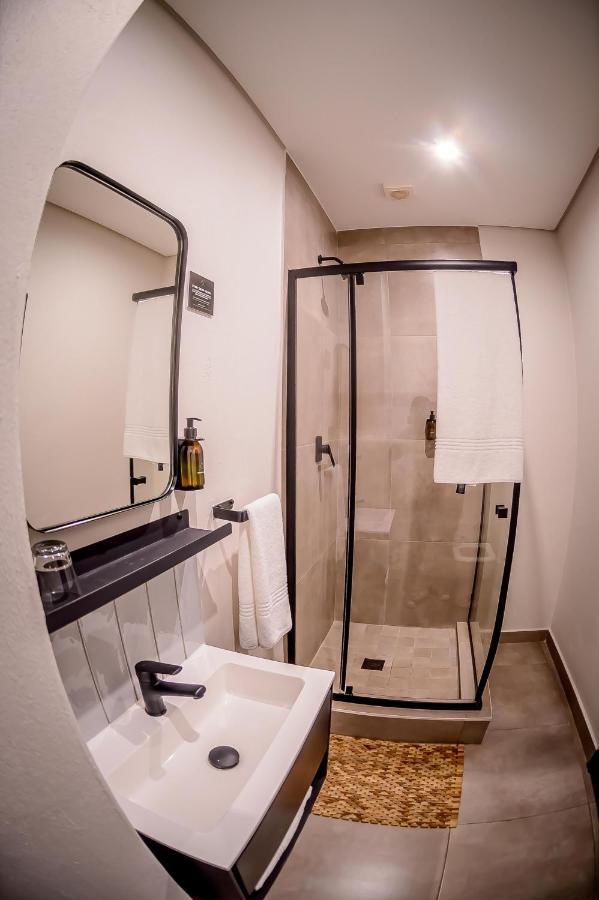 Blackbrick Sandton One Johannesburg Bagian luar foto