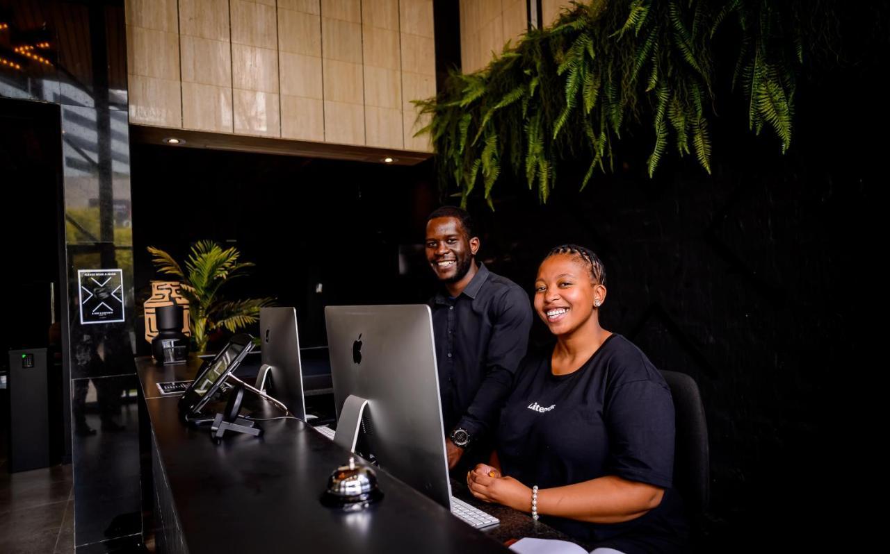 Blackbrick Sandton One Johannesburg Bagian luar foto